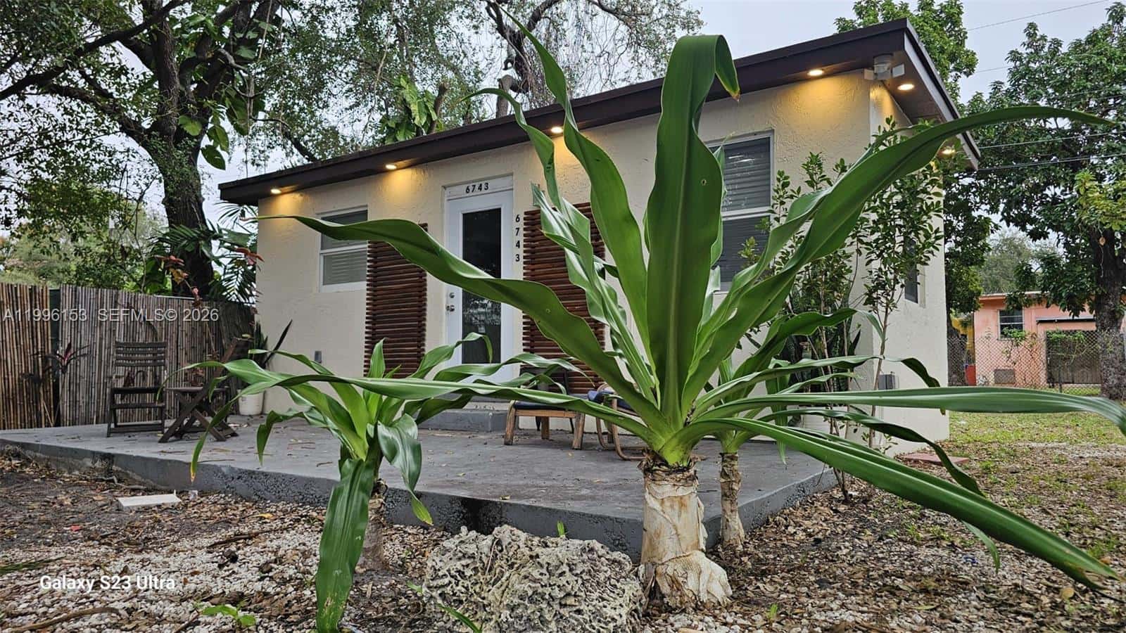 6743 NW 4th Ave, Miami FL 33150