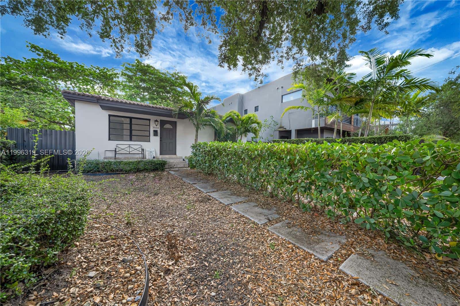 3033 Hibiscus St, Miami FL 33133