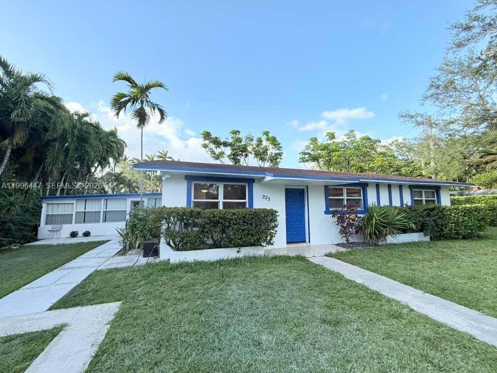 325 NE 131st St # A, North Miami FL 33161