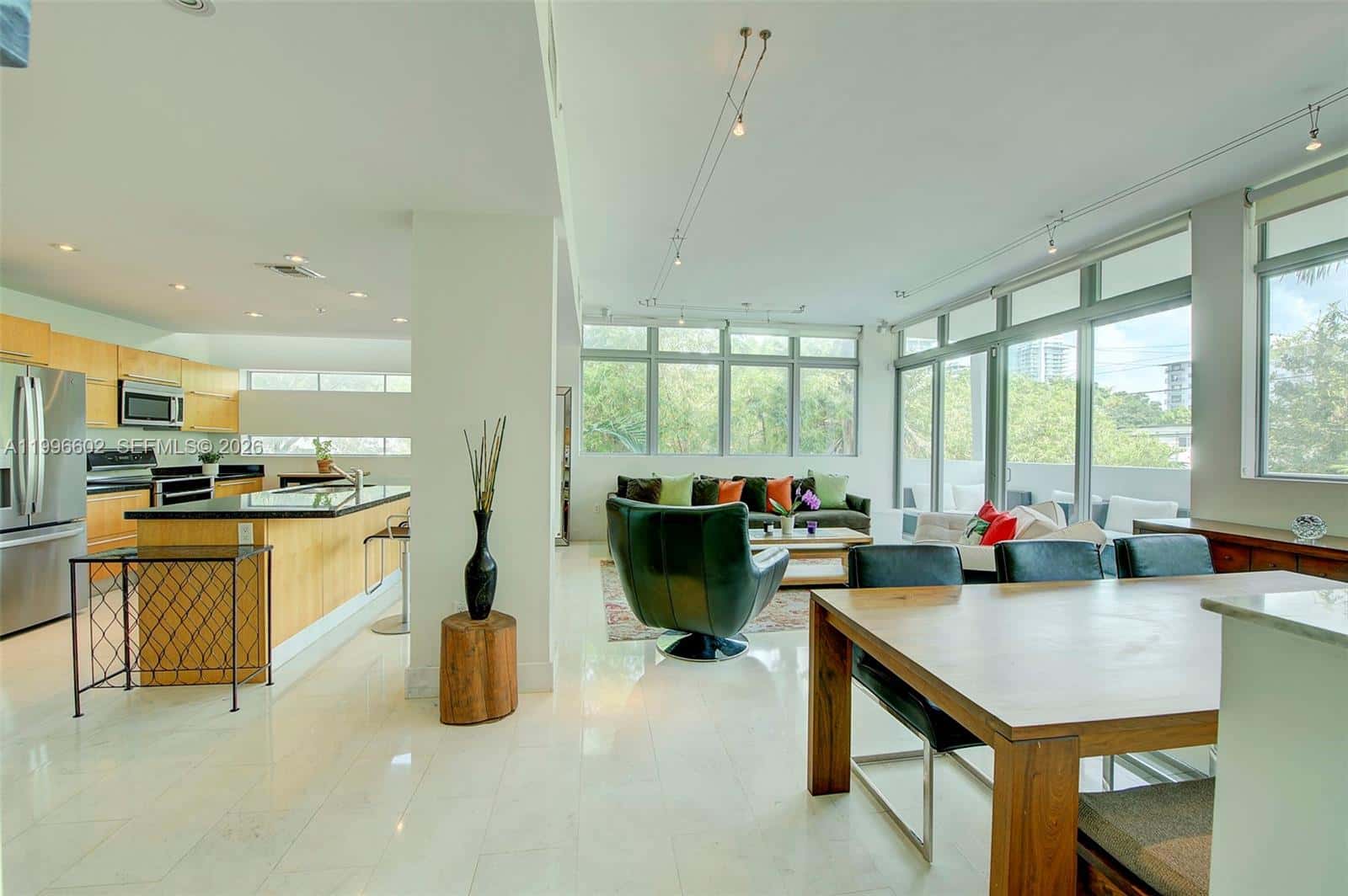 1577 Bay Rd # 201, Miami Beach FL 33139