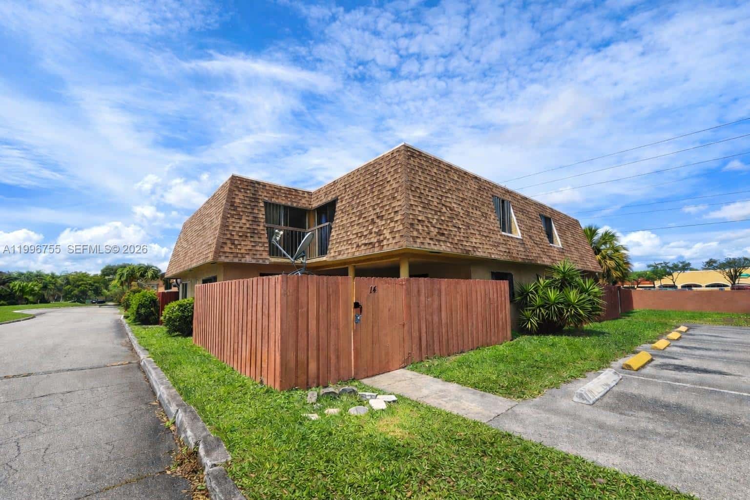 2455 W 67th Pl # 14, Hialeah FL 33016
