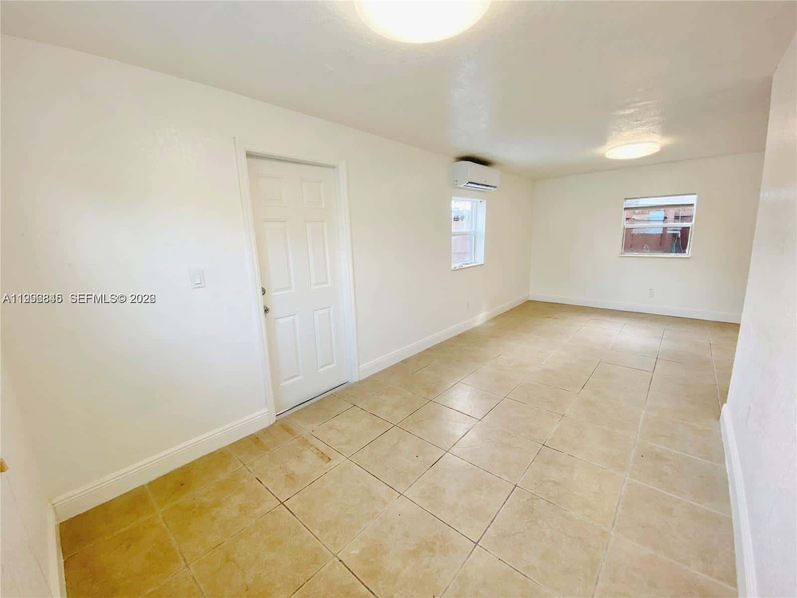 2996 NW 93rd St # C, Miami FL 33147