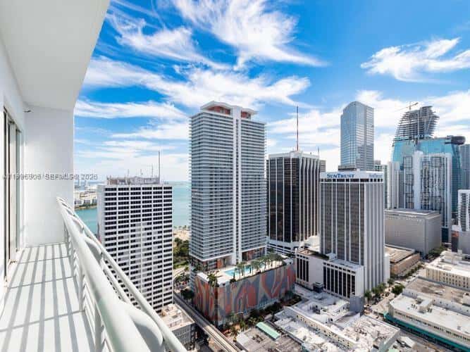 133 NE 2nd Ave # 3306, Miami FL 33132