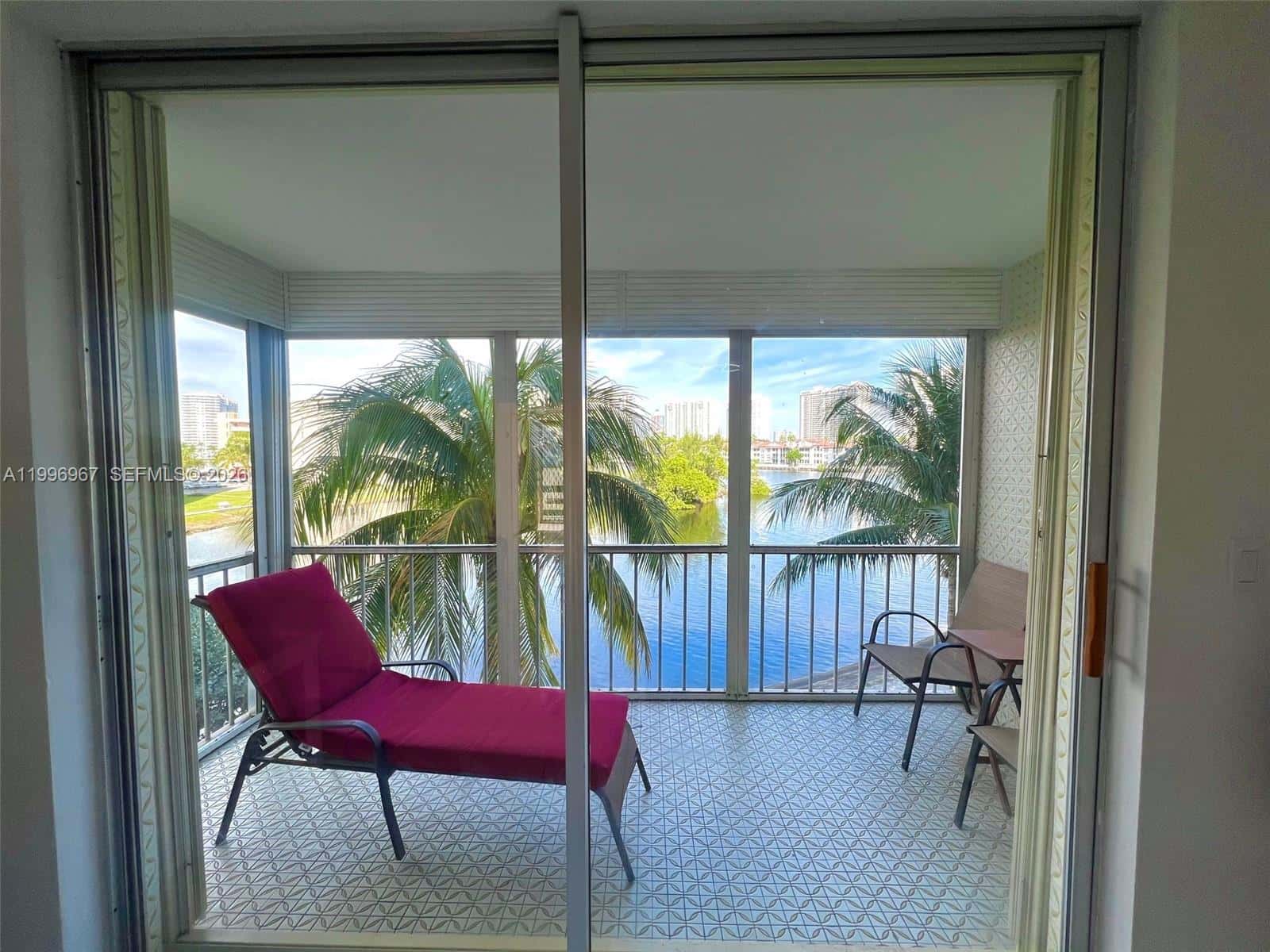 3030 Marcos Dr # T302, Aventura FL 33160