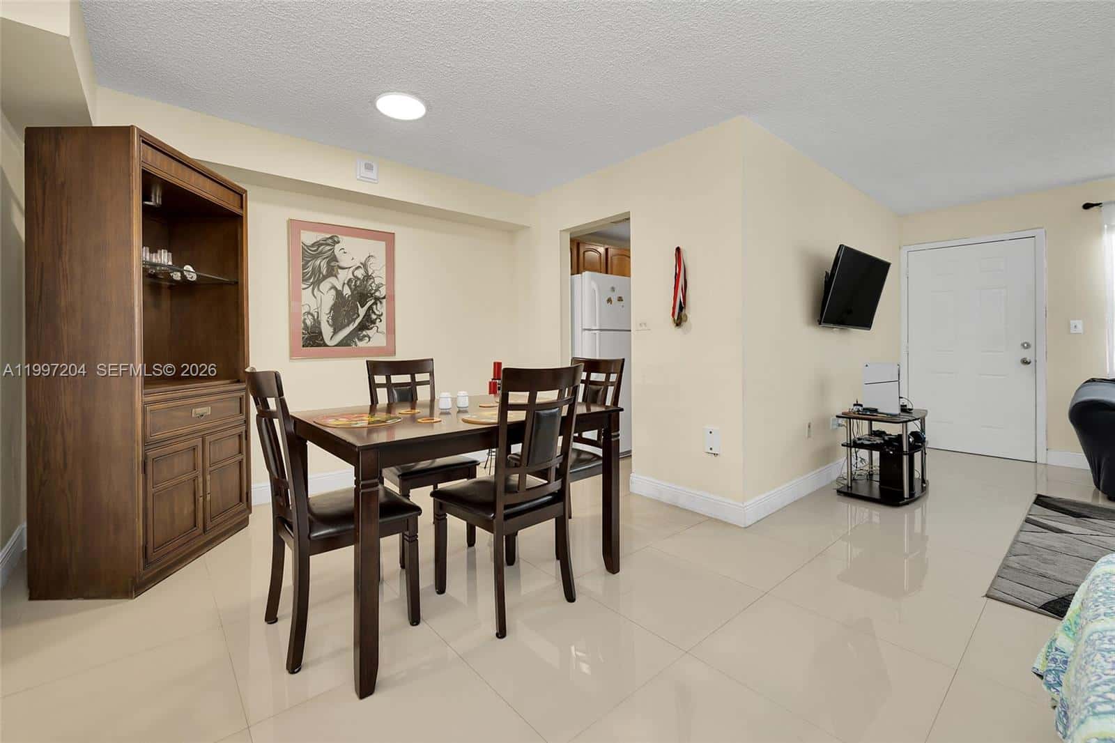 7620 Carlyle Ave # 204, Miami Beach FL 33141