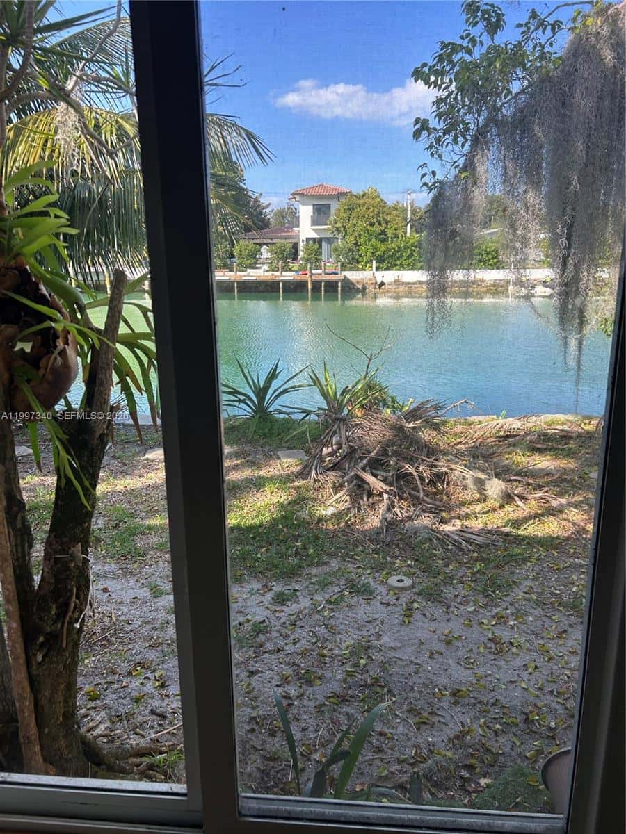 1795 Calais Dr # 2, Miami Beach FL 33141