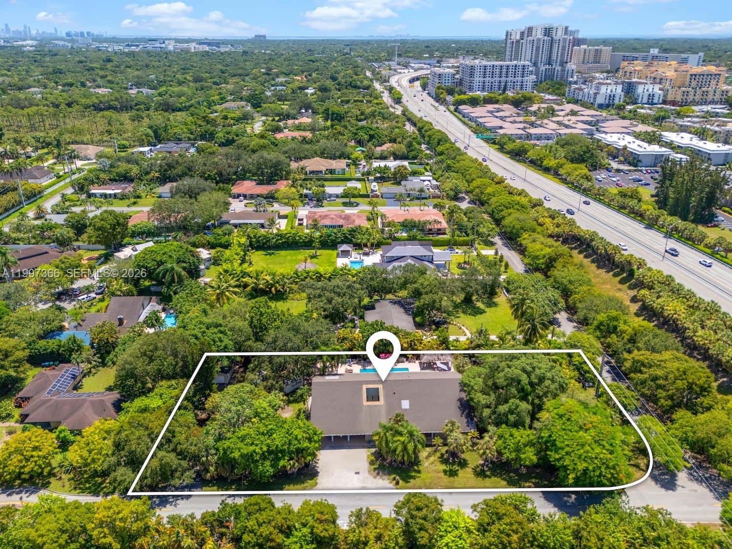 7990 SW 76th Ave, Miami FL 33143