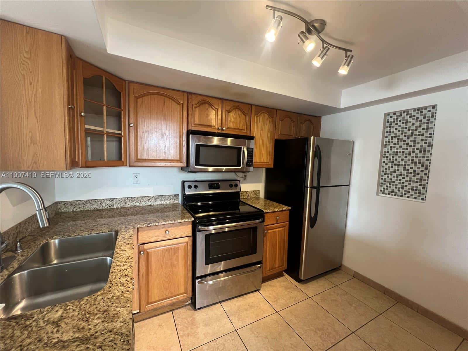 7125 Bay Dr # 301, Miami Beach FL 33141