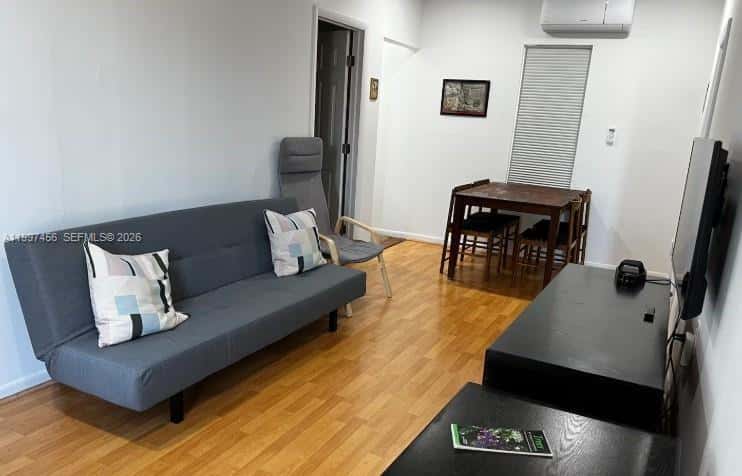 2160 SW 17th St # 2162, Miami FL 33145