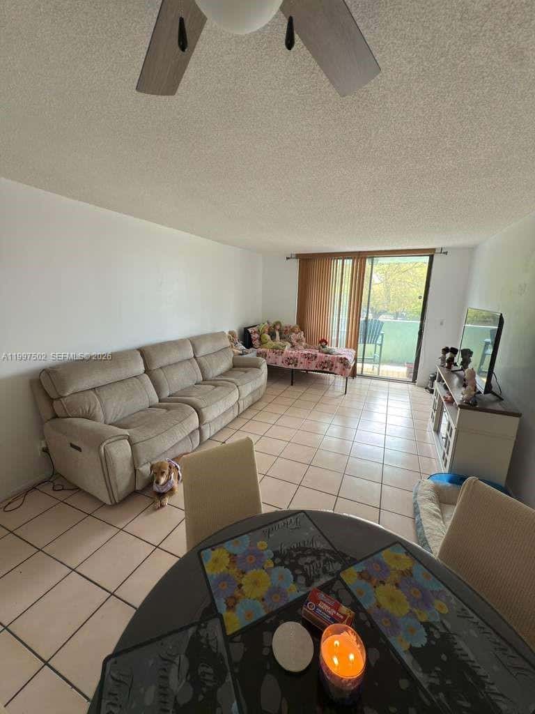 1825 W 44th Pl # 208, Hialeah FL 33012