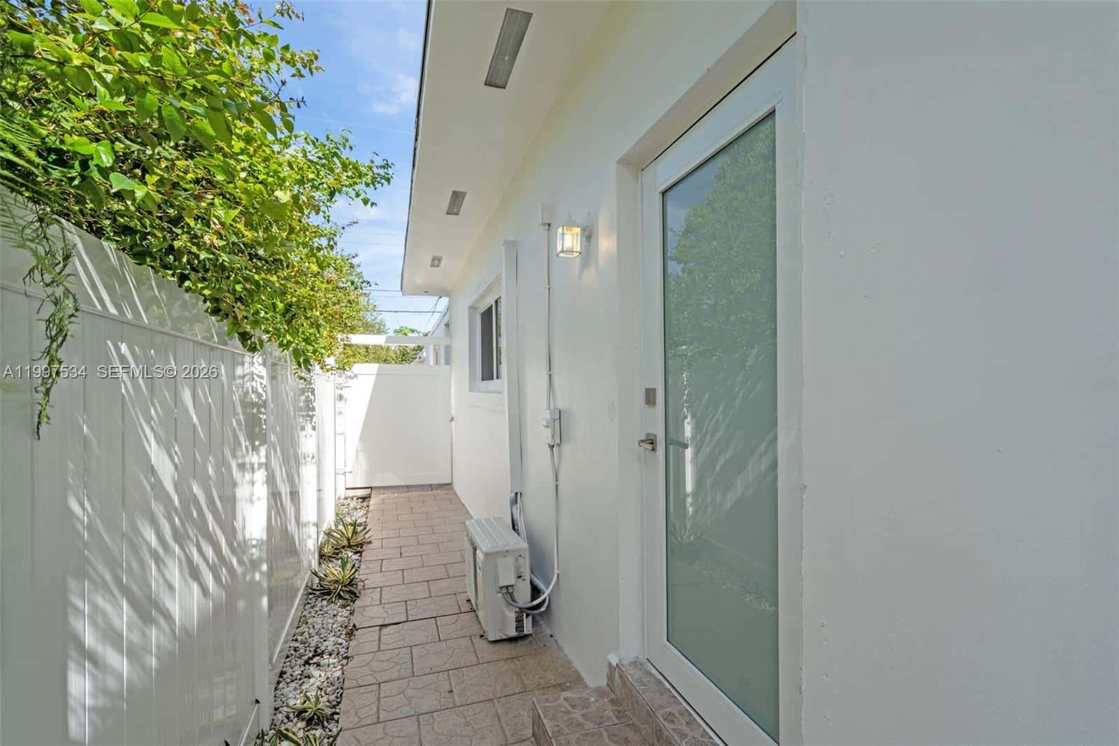 201 SW 51st Ct # 3, Miami FL 33134