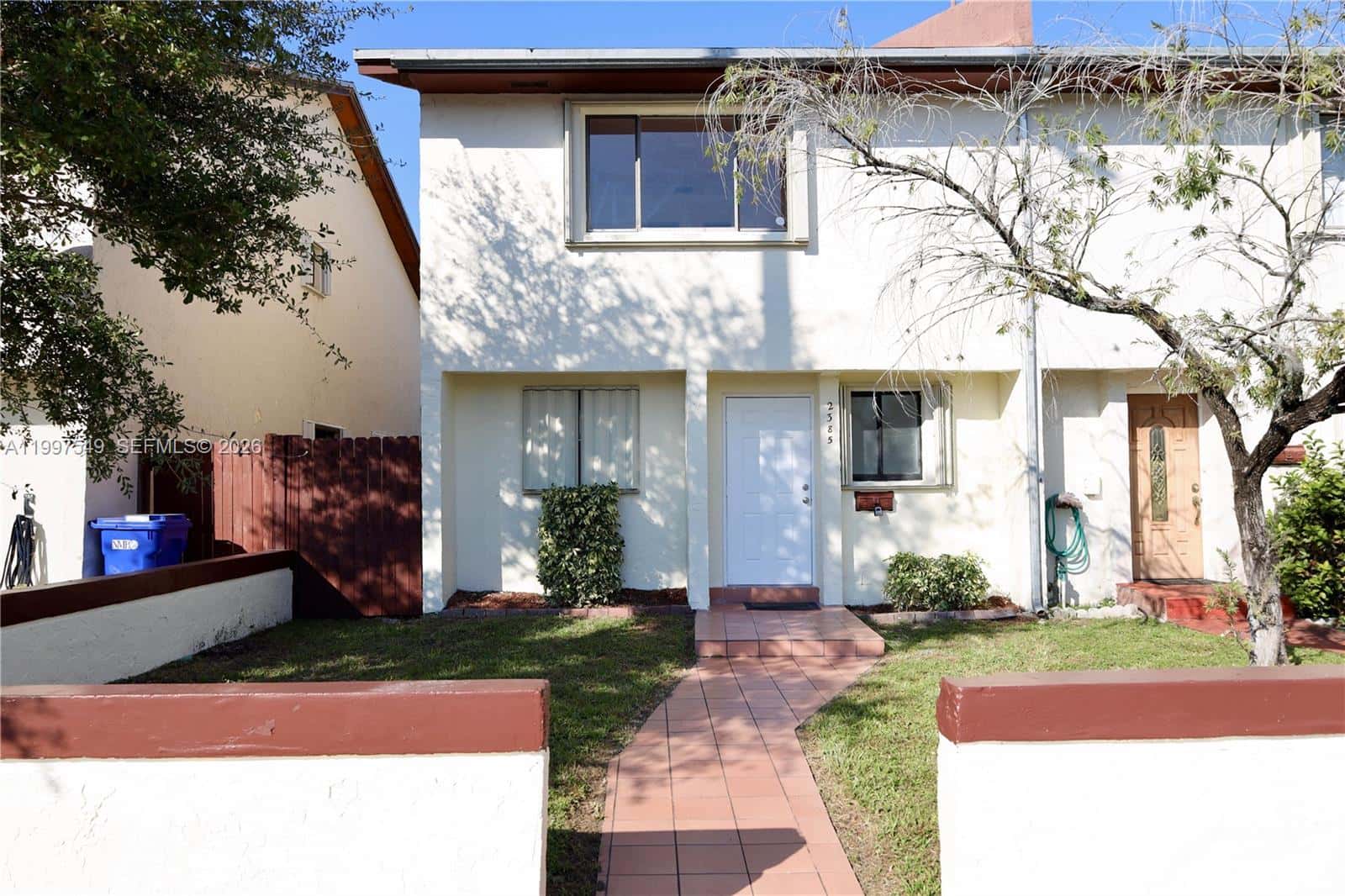 2385 NE 171st St, North Miami Beach FL 33160