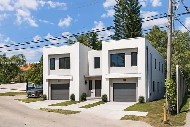 2953 SW 17 St, Miami FL 33145