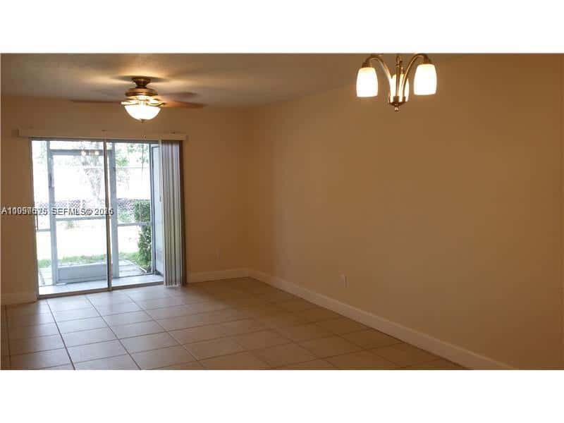 438 NE 210th Cir Ter # 4B, Miami FL 33179