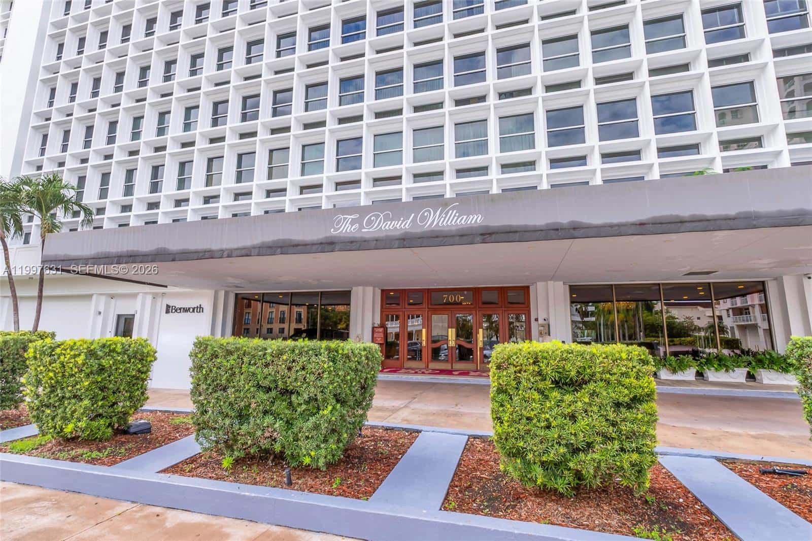 700 Biltmore Way # 918, Coral Gables FL 33134