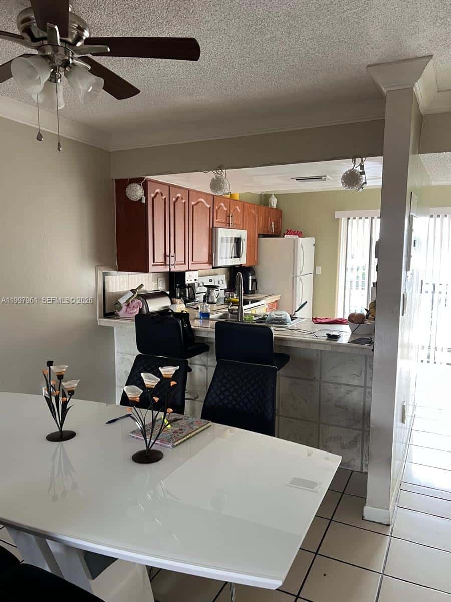 1298 W 51st Pl # 29, Hialeah FL 33012