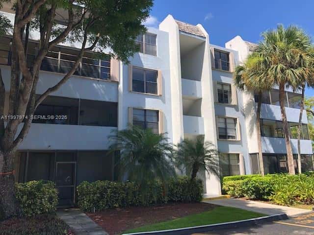 10854 N KENDALL DR # 316, Miami FL 33176