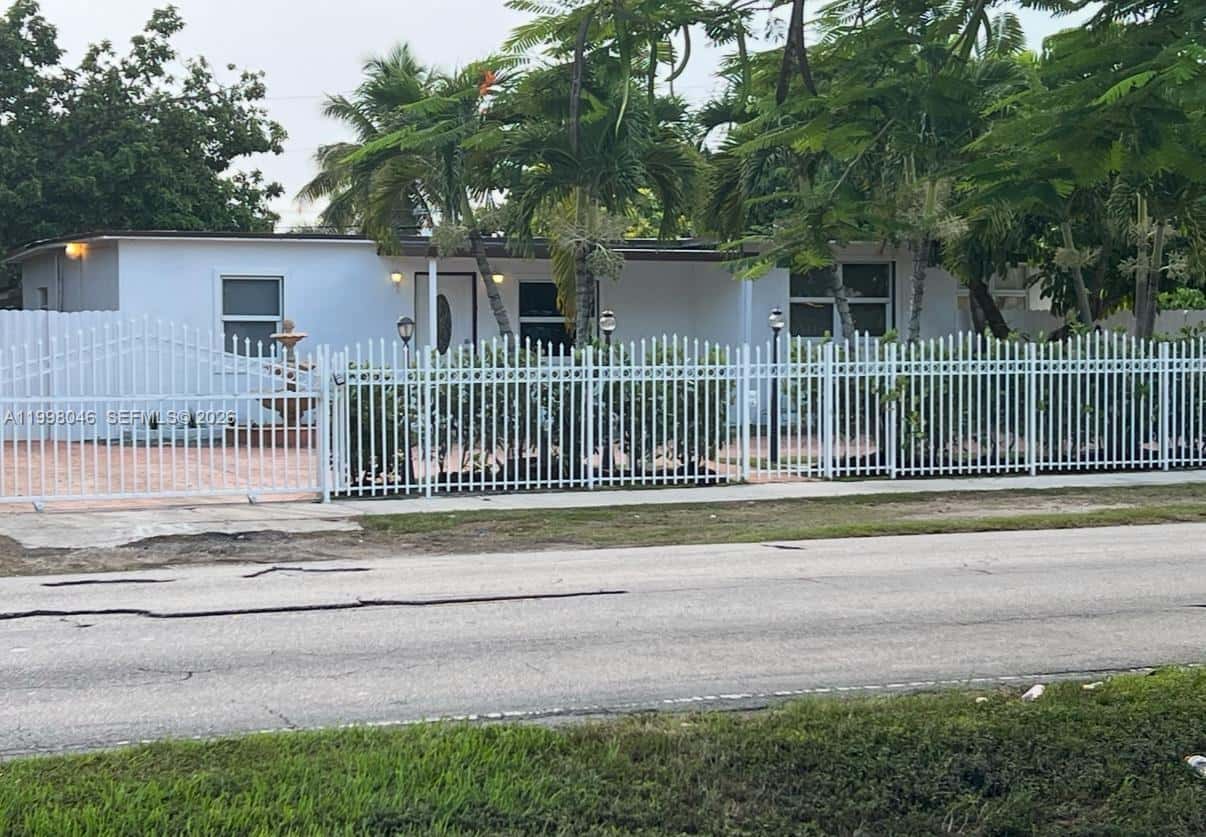29350 SW 152nd Ave, Homestead FL 33033