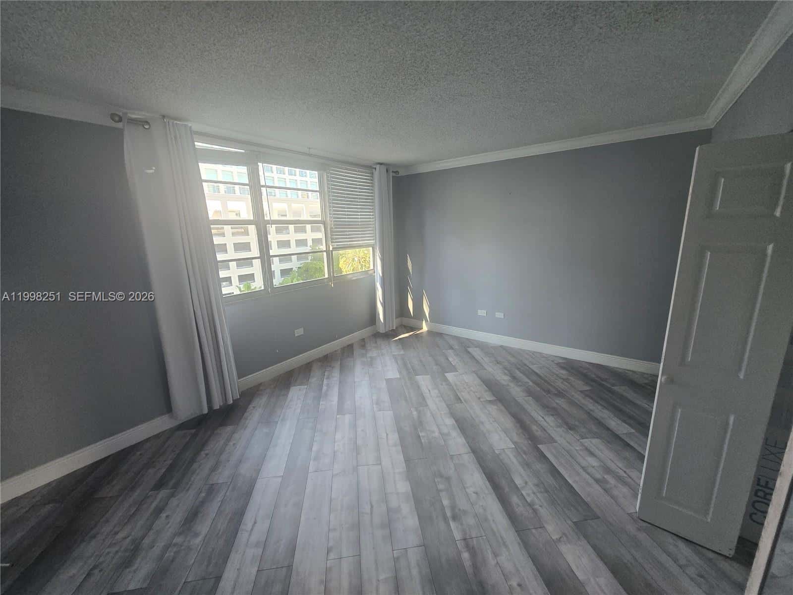 825 Brickell Bay Dr # 750, Miami FL 33131