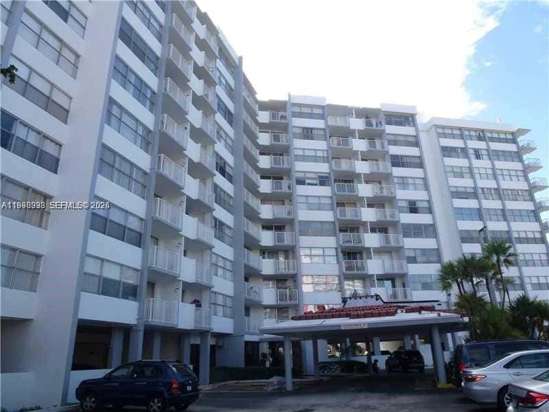 1300 NE Miami Gardens Dr # 616E, Miami FL 33179