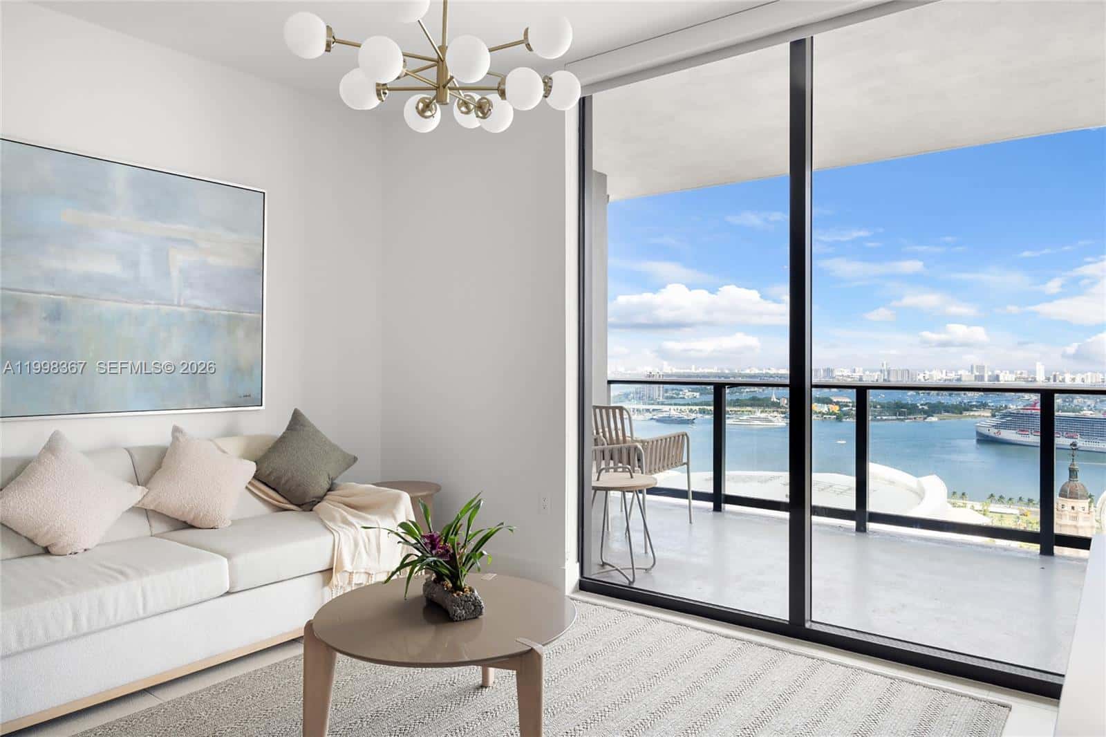 601 NE 1 st # 2716, Miami FL 33132
