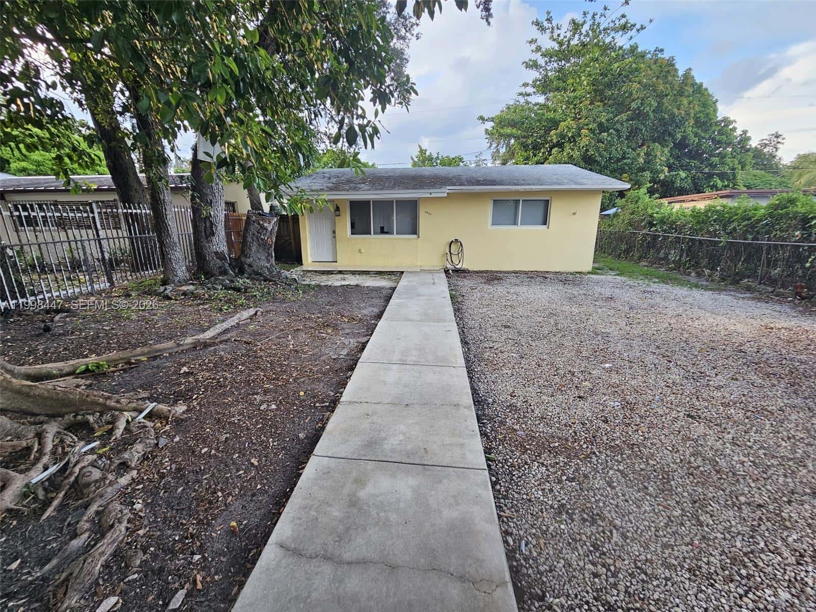 1857 NW 113th Ter # 1857, Miami FL 33167