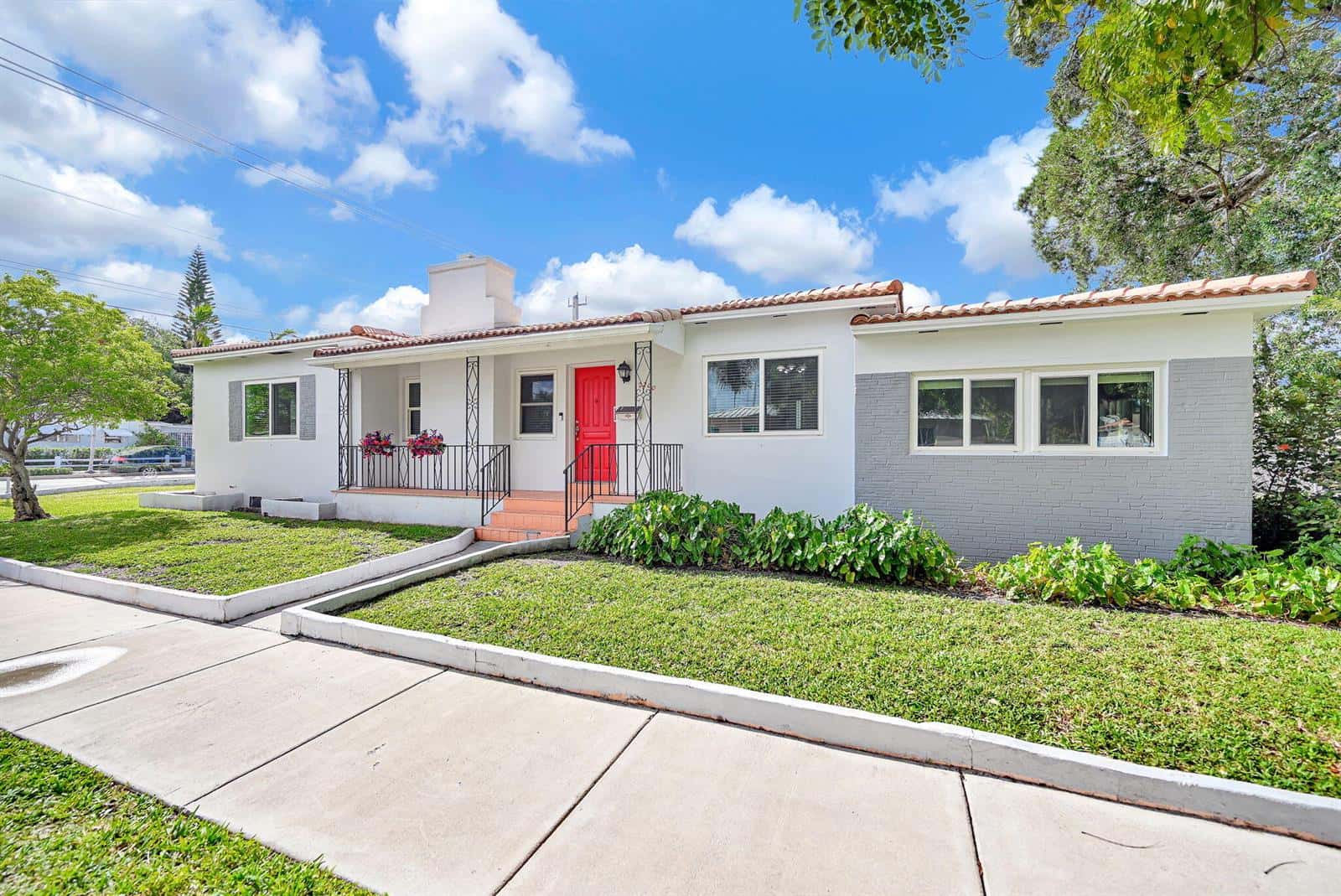 2200 SW 23rd Terrace, Miami FL 33145