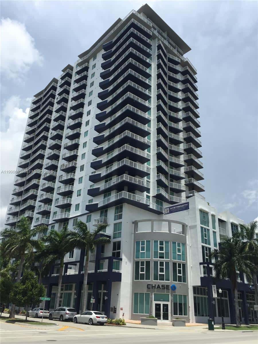 275 NE 18th St # 307, Miami FL 33132