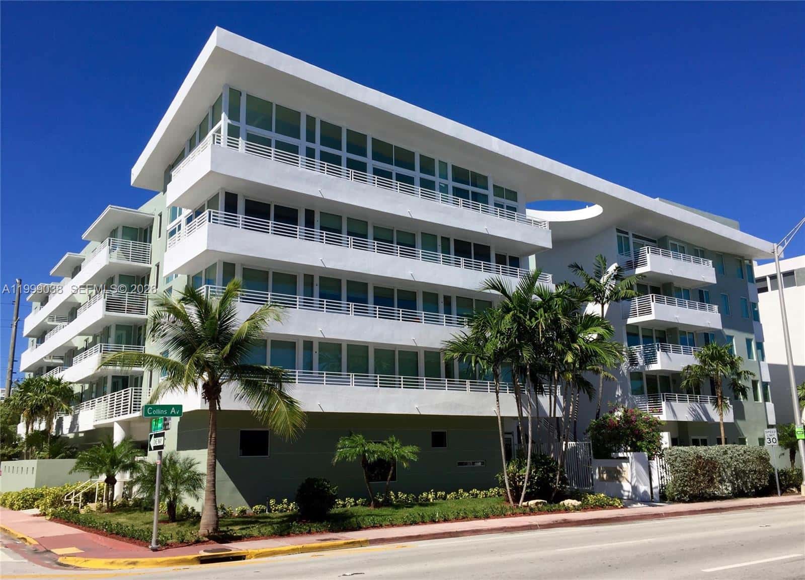 7800 Collins Ave # 101, Miami Beach FL 33141