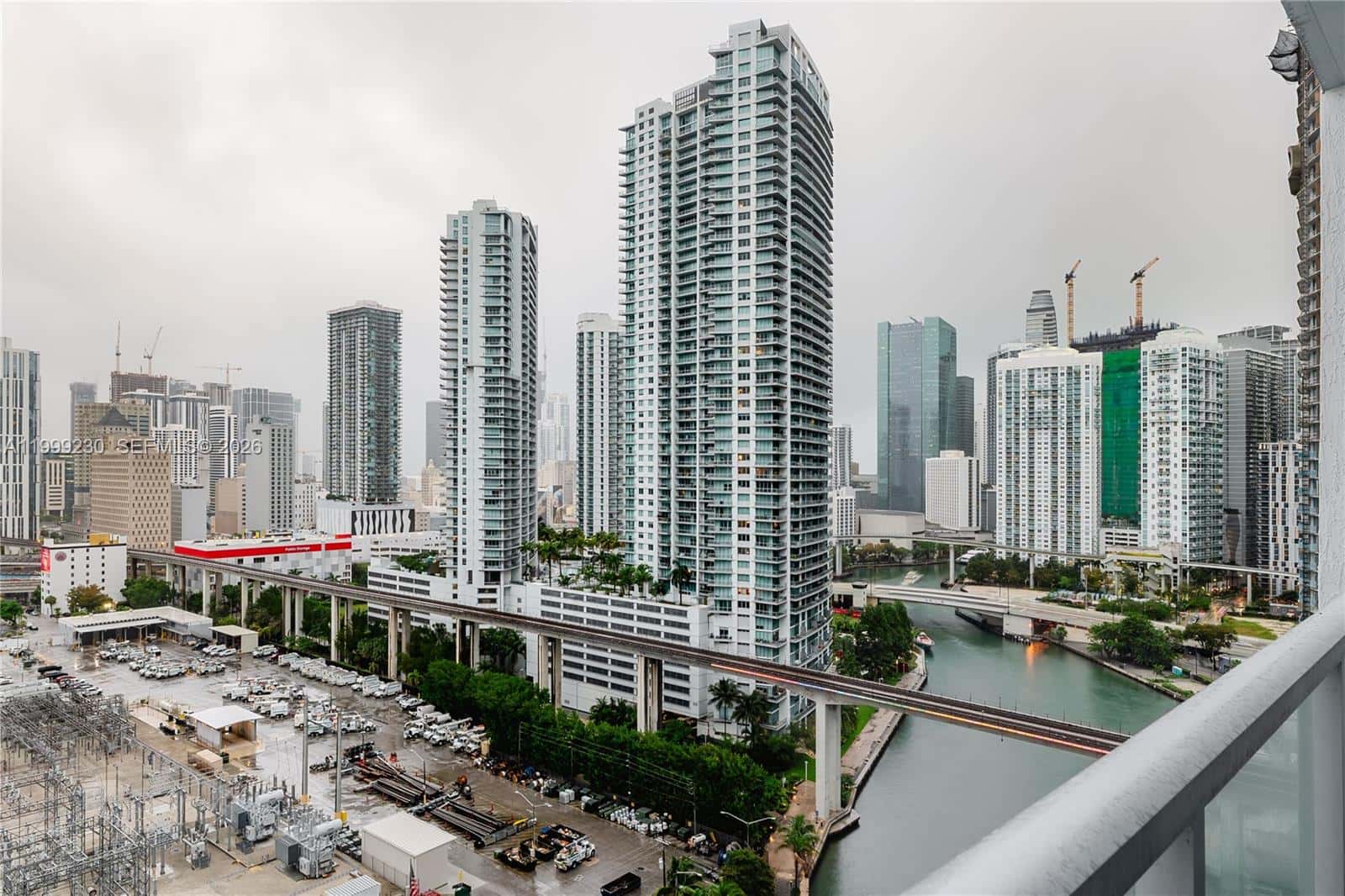185 SW 7th St # 2007, Miami FL 33130