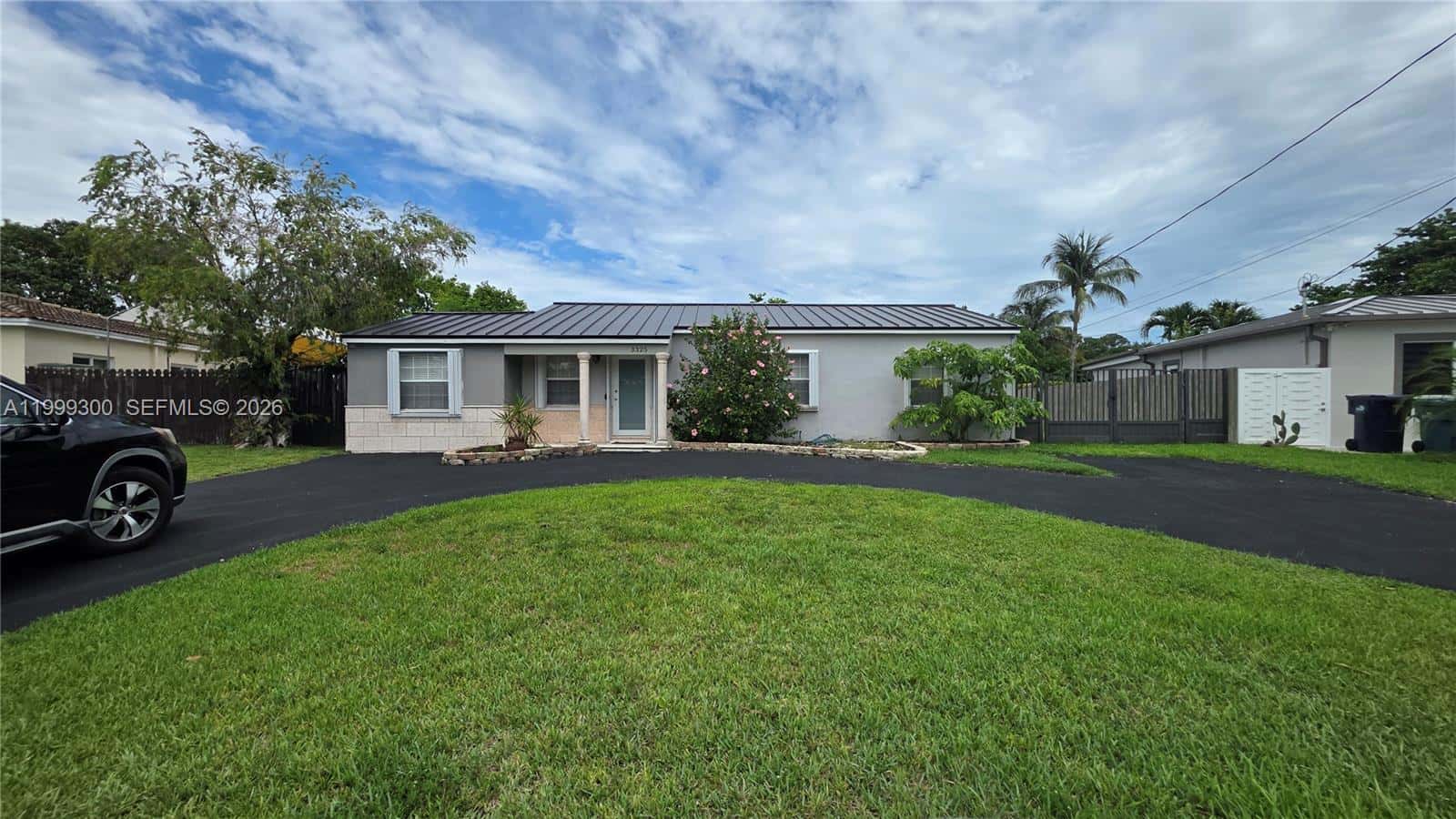 3325 S Lake Dr, Miami FL 33155