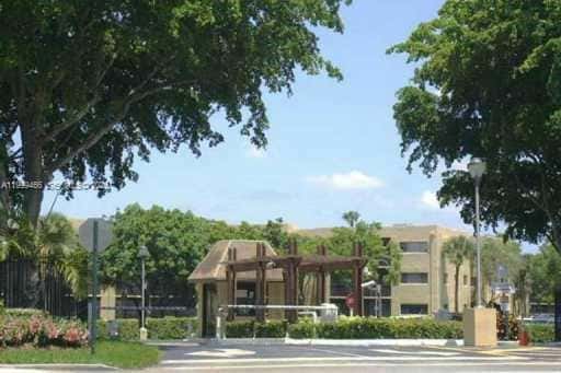 8075 SW 107th Ave # 305, Miami FL 33173