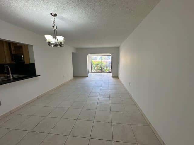 10237 NW 9th St Circle # 4, Miami FL 33172