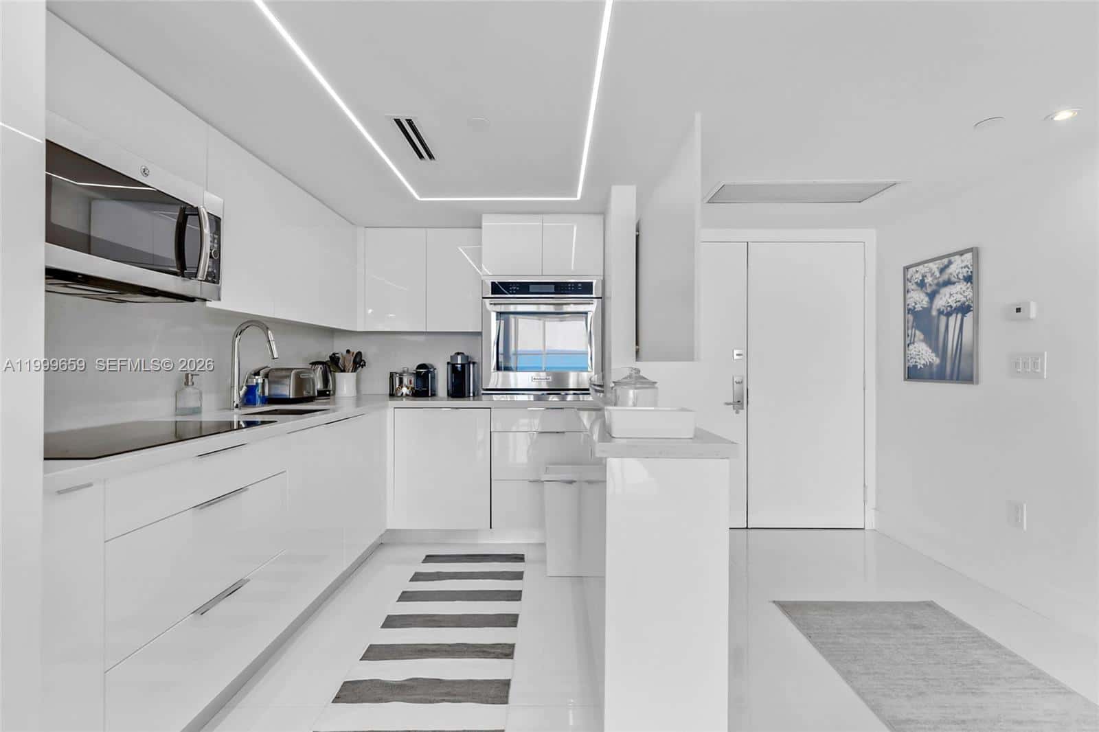6301 Collins Ave # 2103, Miami Beach FL 33141