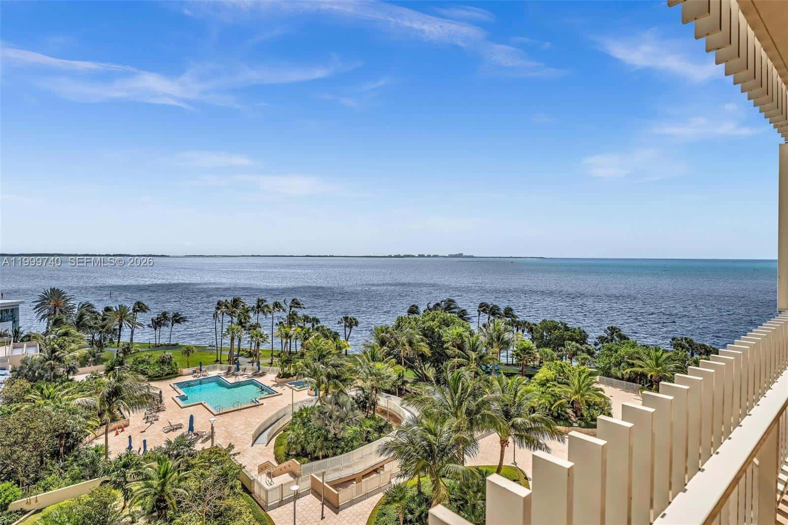 2 Grove Isle Dr # B805, Miami FL 33133