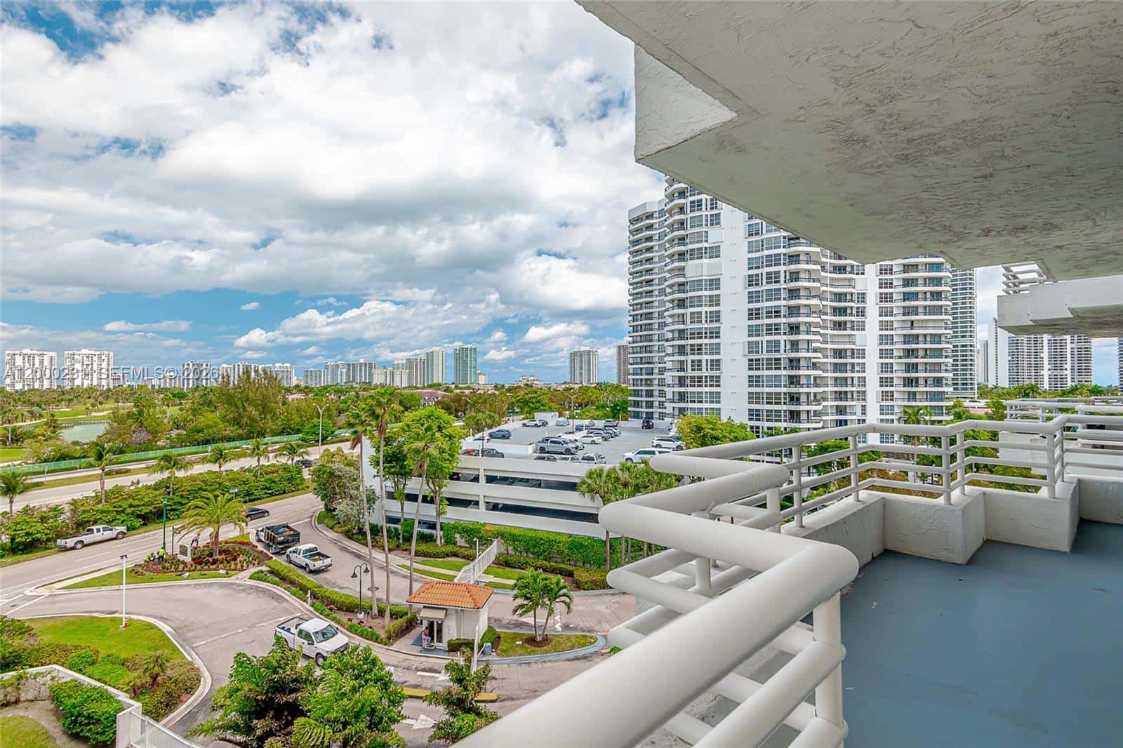 3300 NE 192nd St # 711, Aventura FL 33180