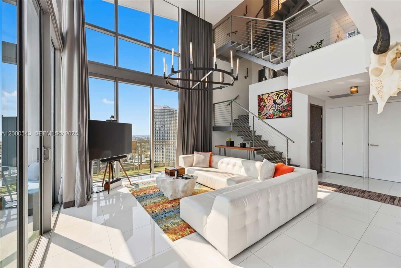 90 SW 3rd St # 12, Miami FL 33130