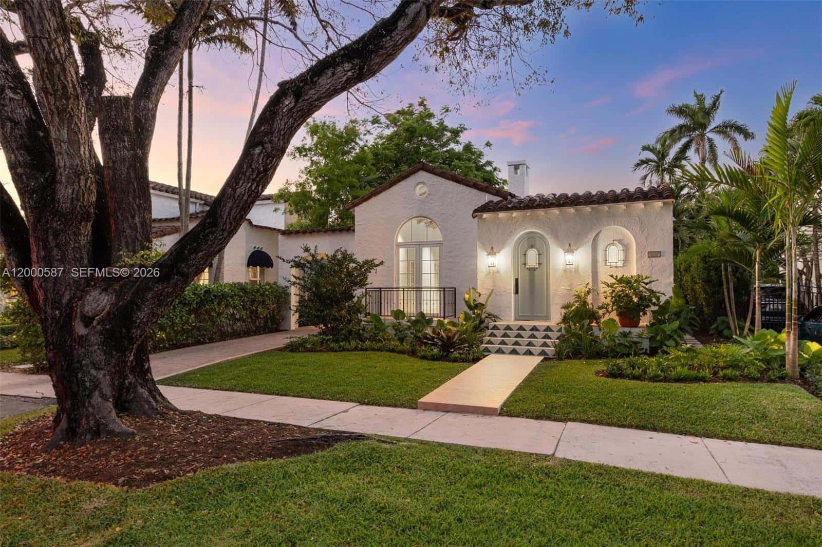 909 Roderigo Ave, Coral Gables FL 33134