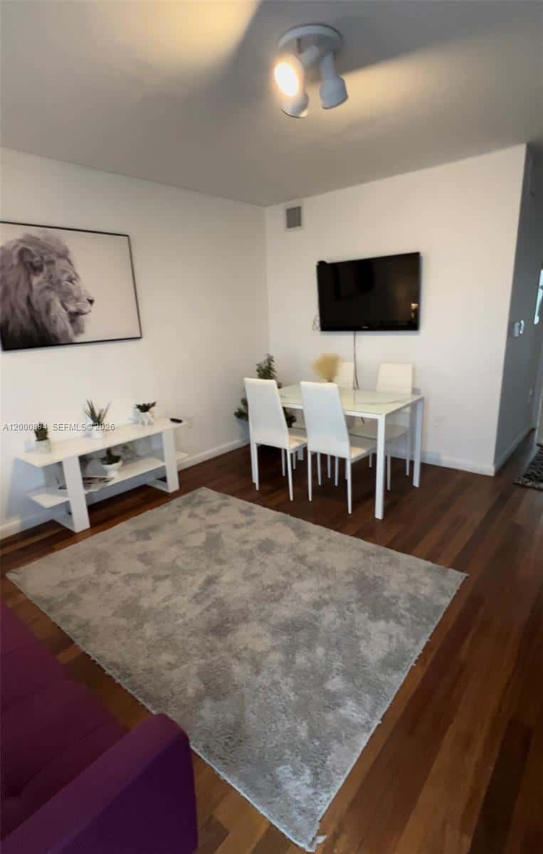 1550 Pennsylvania Ave # 117, Miami Beach FL 33139
