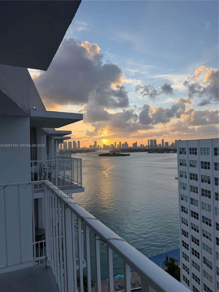 1228 West Ave # 1506, Miami Beach FL 33139
