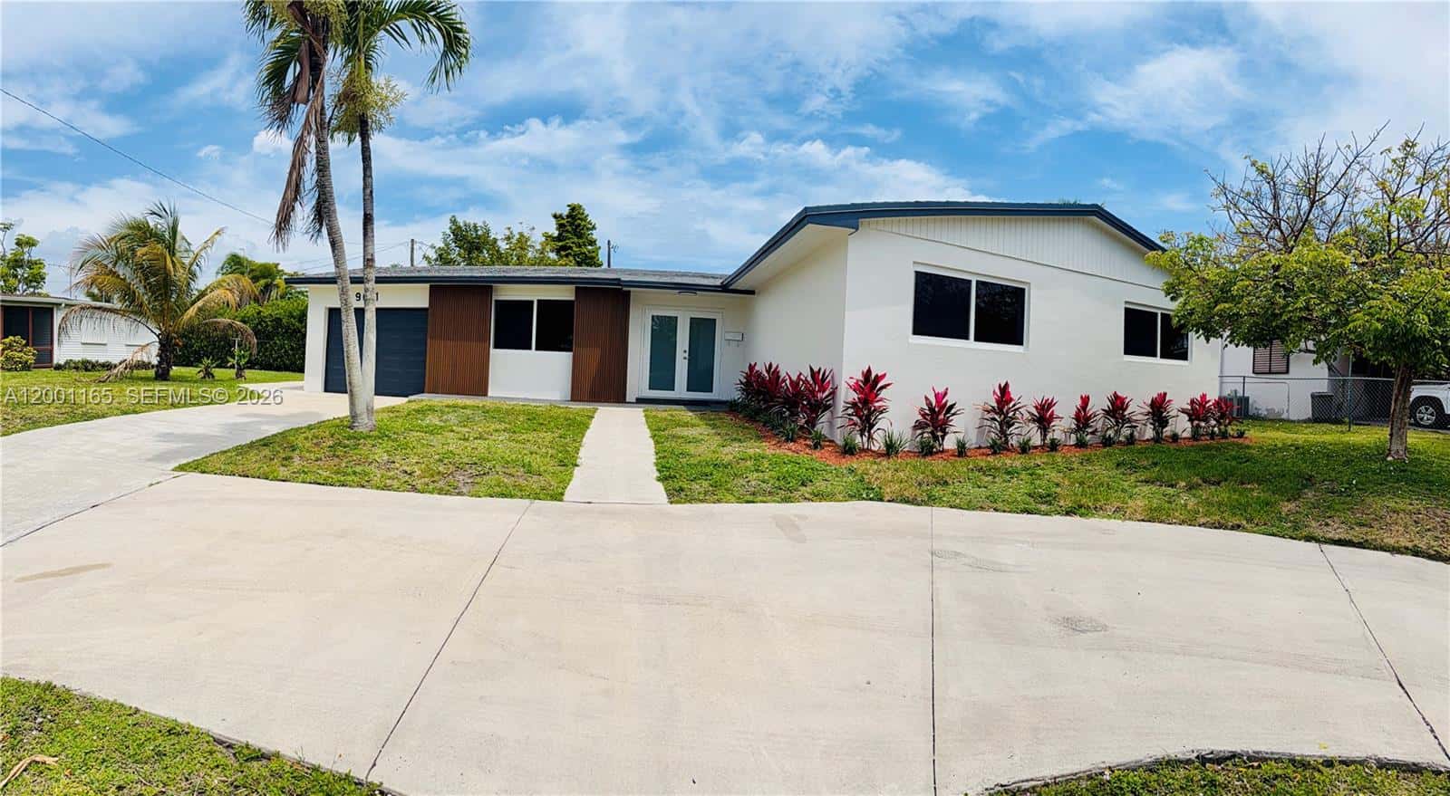 9051 SW 200th St, Cutler Bay FL 33157