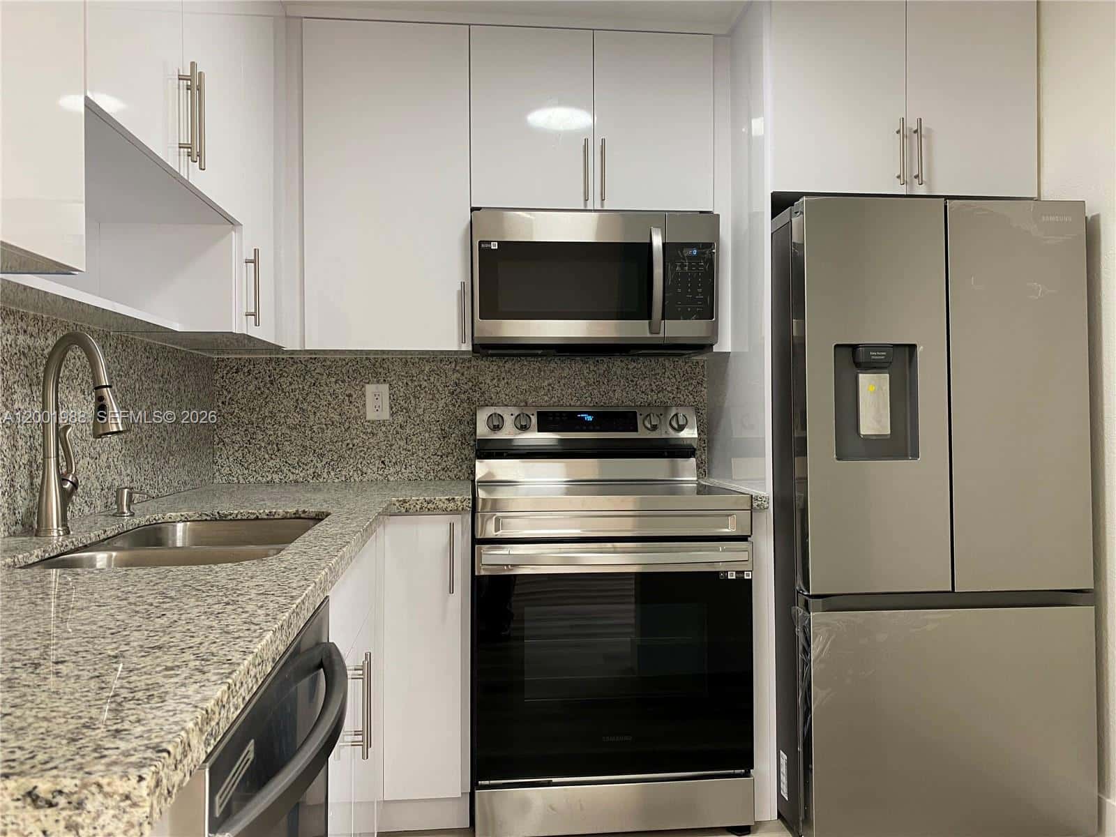 9320 Fontainebleau Blvd # 301, Miami FL 33172