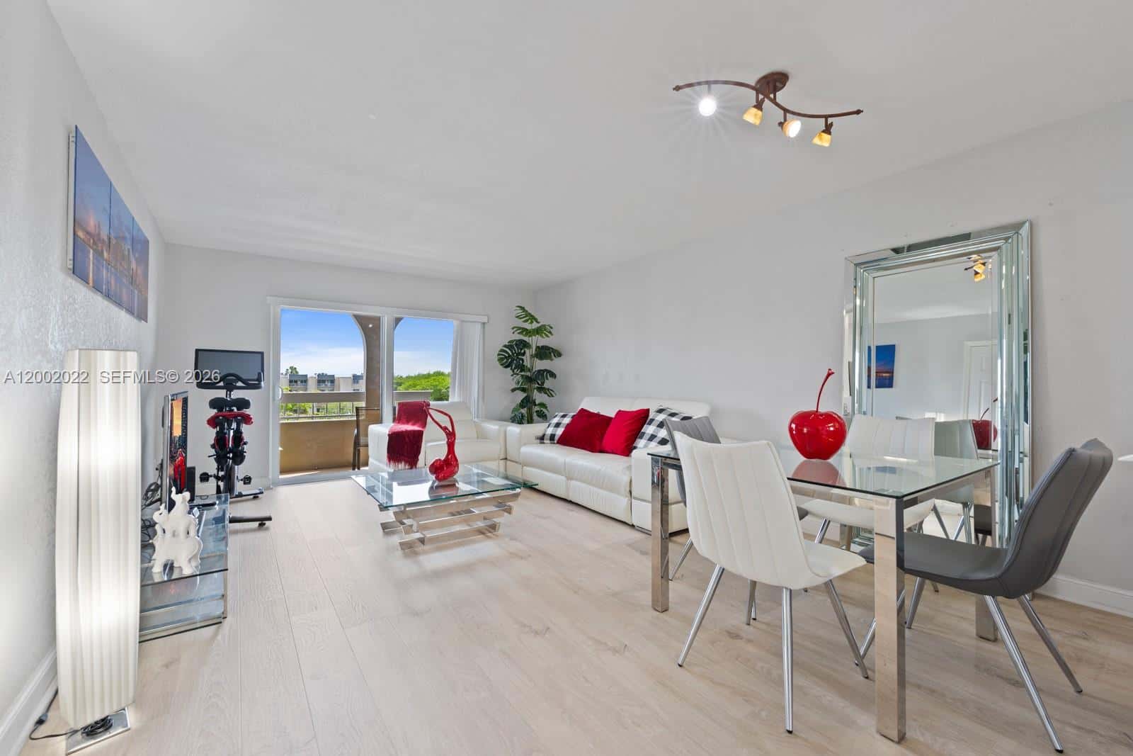 7845 Camino Real # 413, Miami FL 33143