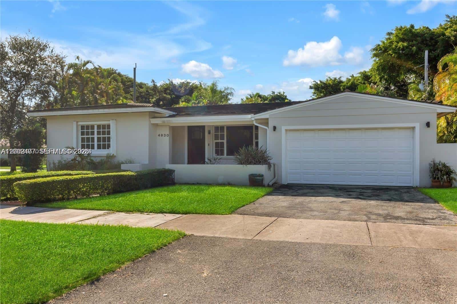 4930 Riviera Dr # 0, Coral Gables FL 33146