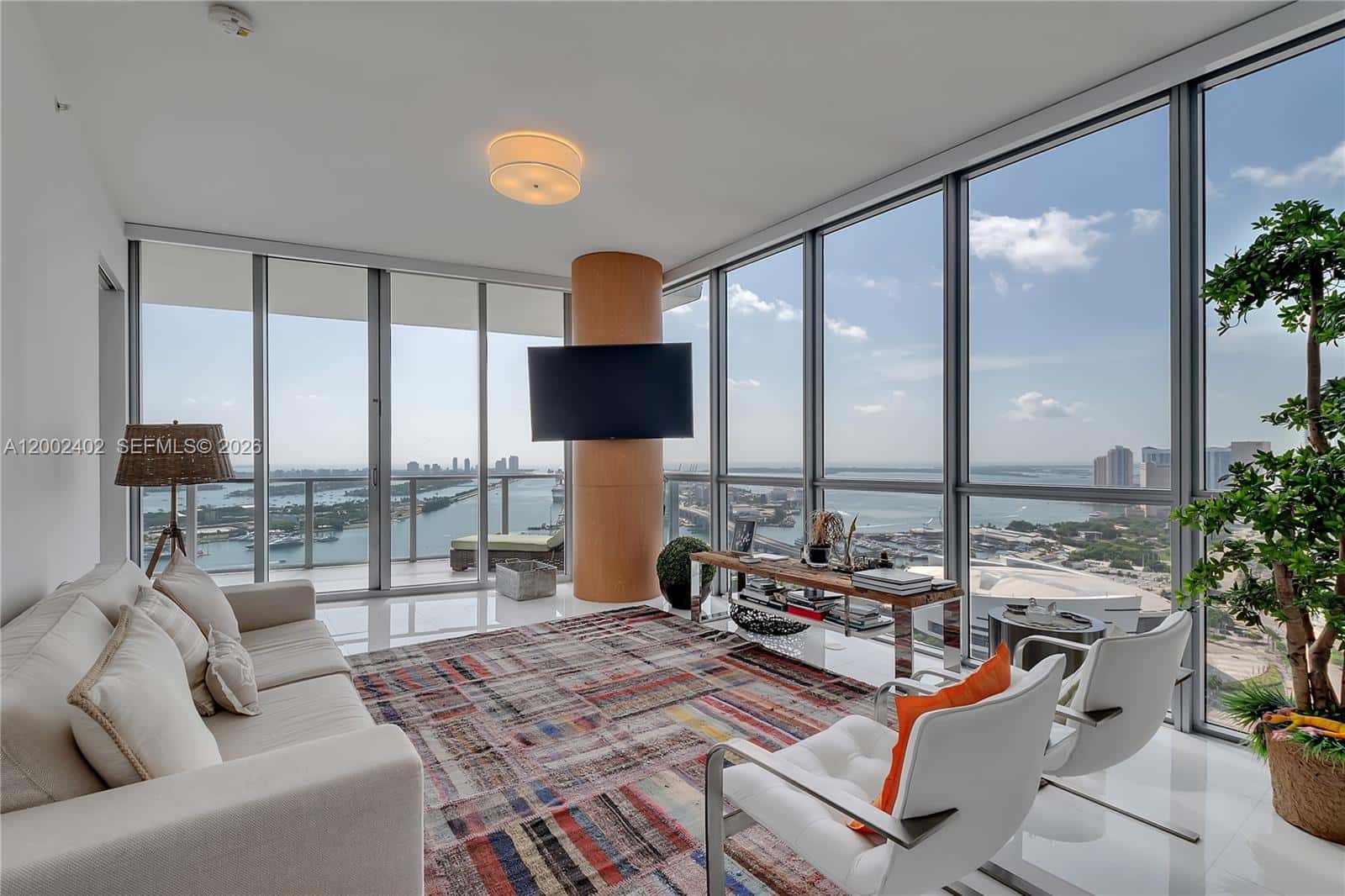 1100 Biscayne Blvd # 3901, Miami FL 33132