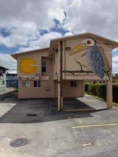 50 W 11th St # 1, Hialeah FL 33010