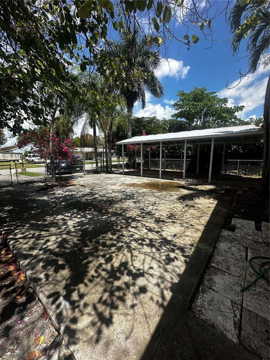 821 SW 2nd St, Florida City FL 33034