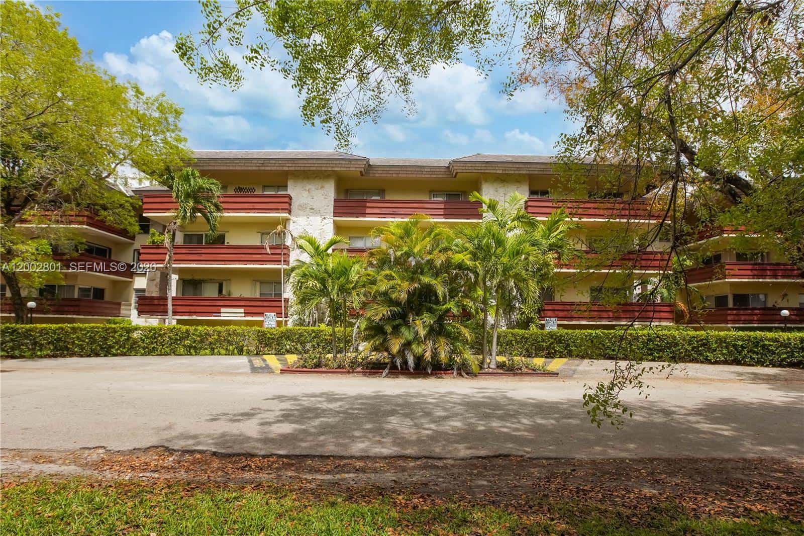 1205 Mariposa Ave # 102, Coral Gables FL 33146