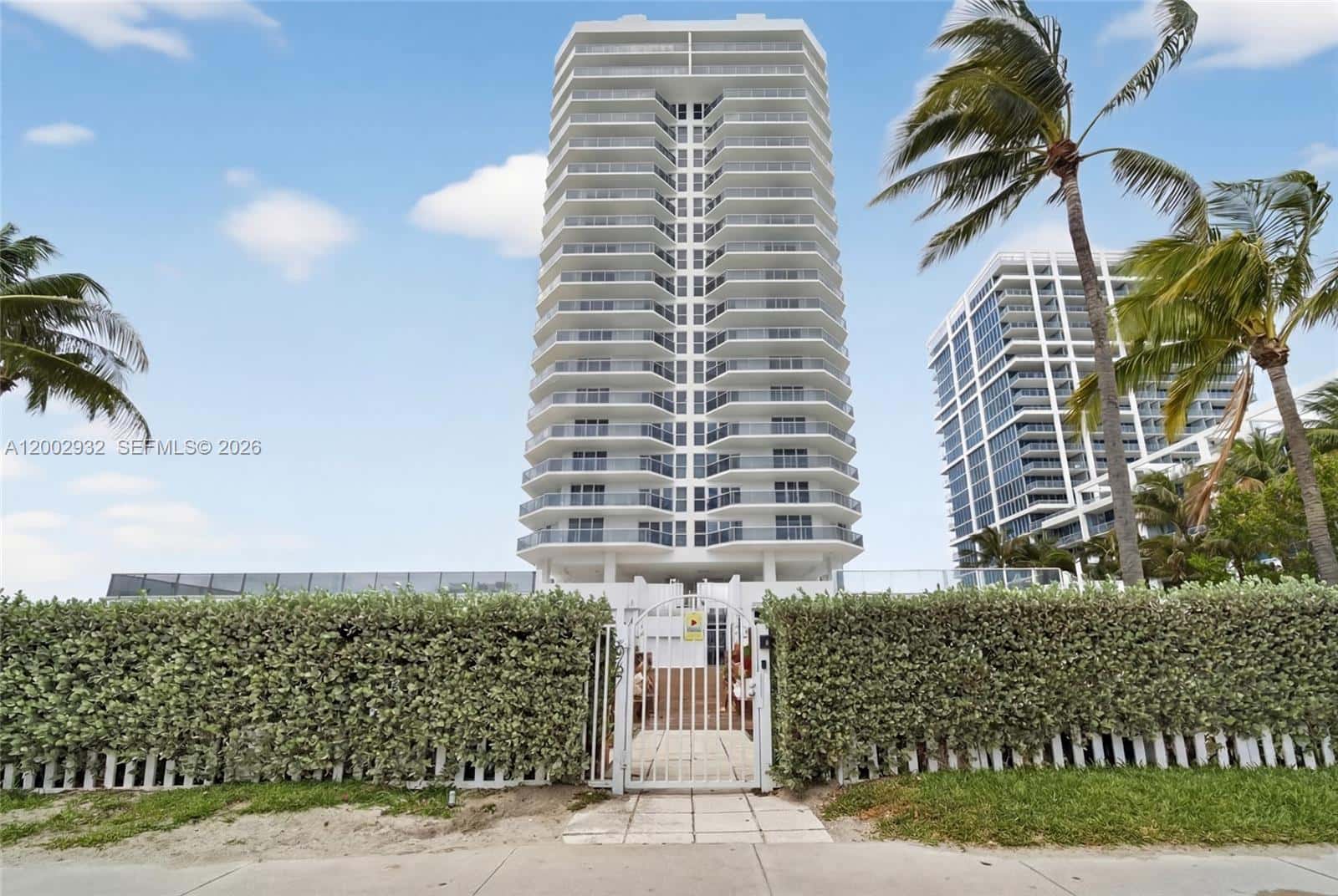 6767 Collins Ave # 1609, Miami Beach FL 33141