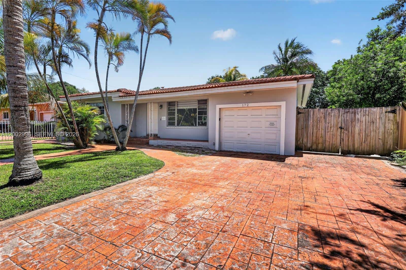 172 NW 116th St, Miami FL 33168